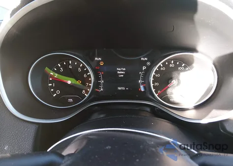 2018 Jeep Compass Latitude 4X4 z USA, uszkodzony, nr VIN 3C4NJDBB3JT230533